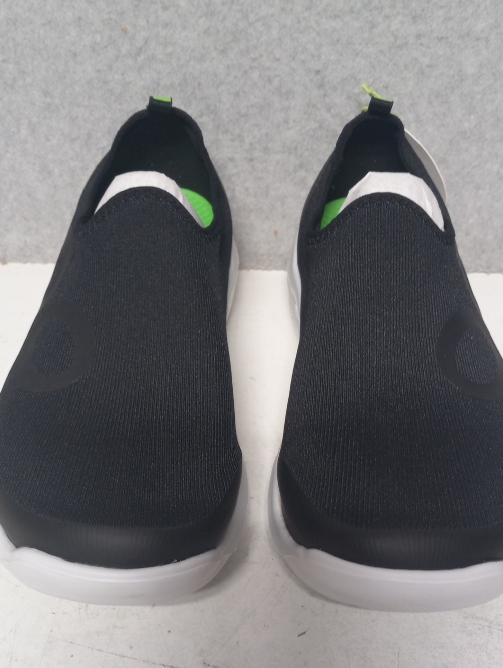 OOFOS Black Slip-On Recovery Sneakers with White Sole Shoes Mens Sz 10 Black - Picture 3 of 6